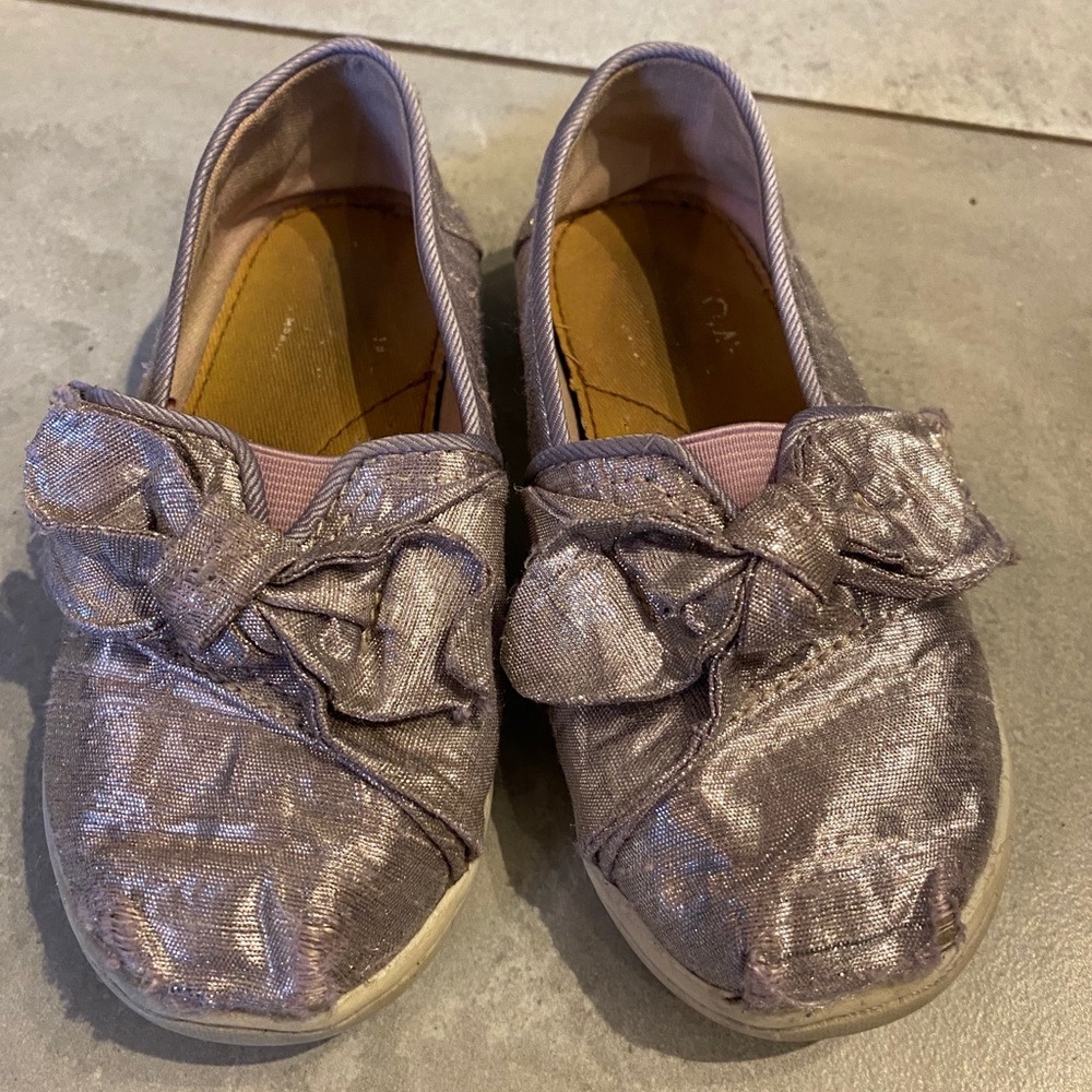 Purple Velcro-open Sparkly Toms